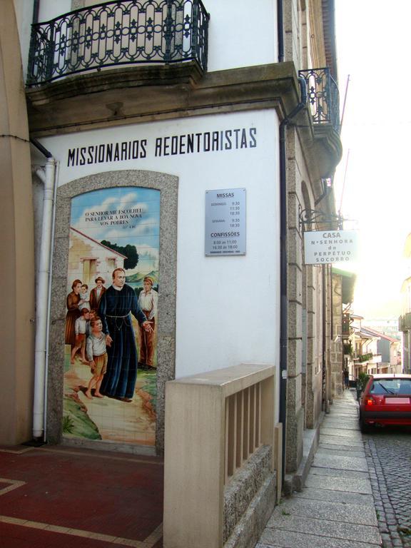 Casa De Retiros N. S. Perpetuo Socorro Hotel กิมาไรส์ ภายนอก รูปภาพ